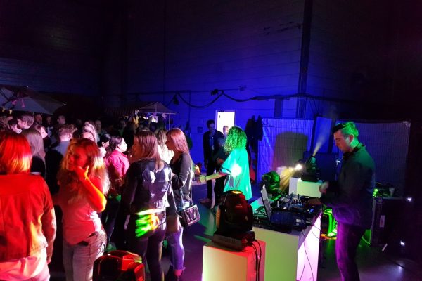 DJ in Eindhoven mieten, Foto 4 DJ in Eindhoven mieten, Foto 4